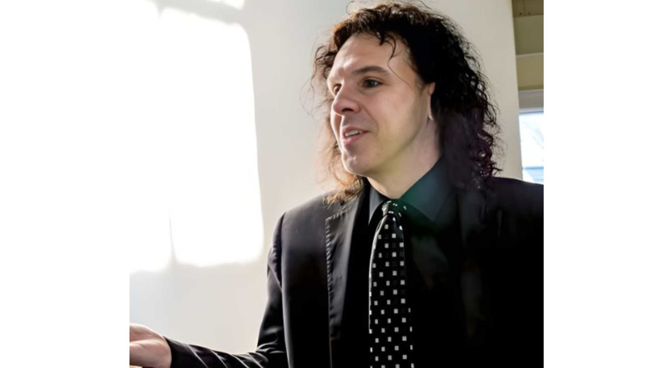 Anthony Wing Says, “Oyster Shucking Is About Precision.”